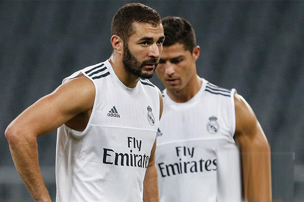 本泽马背锅是什么梗?为什么说都怪本泽马?