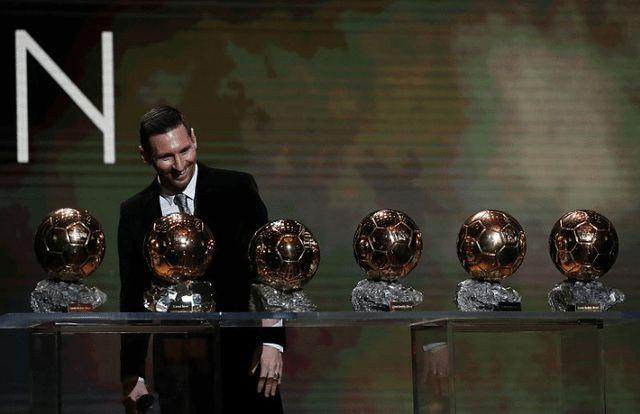 <a href=/star-player/zuqiuxg/119.html target=_blank class=infotextkey>梅西</a>金球奖也拿到手软