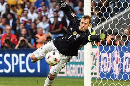 拜仁门将是谁?拜仁门将诺伊尔为什么叫诺前锋?