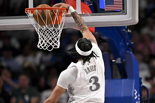 NBA季前赛收官之际：多队动态与悬念并存